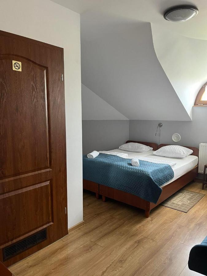 Kamienica Przy Bramie Opatow (Opatow) Exterior foto
