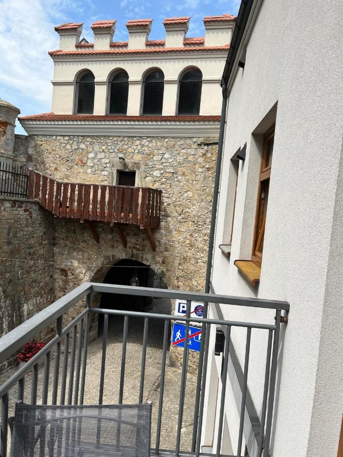 Kamienica Przy Bramie Opatow (Opatow) Exterior foto