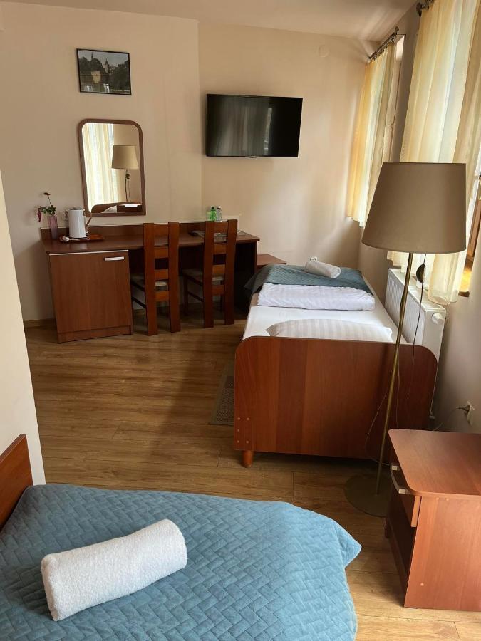 Kamienica Przy Bramie Opatow (Opatow) Exterior foto