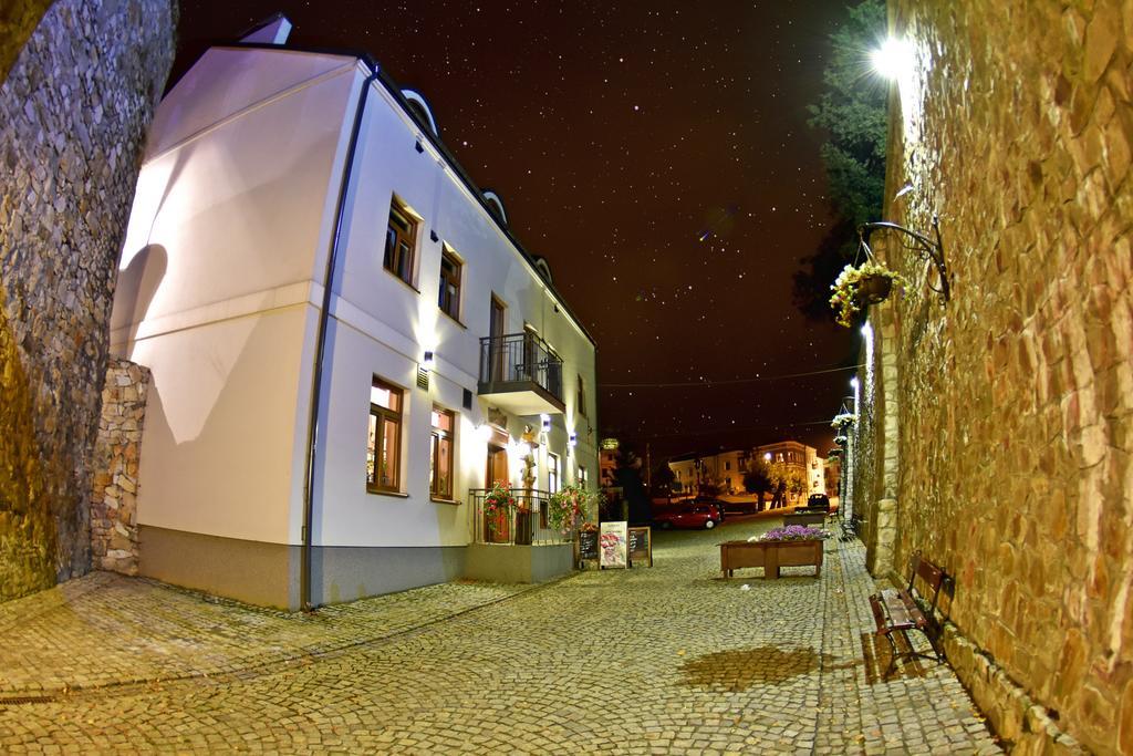 Kamienica Przy Bramie Opatow (Opatow) Exterior foto