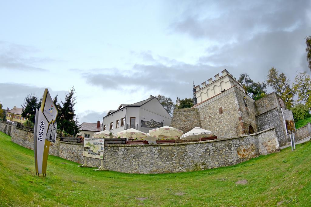 Kamienica Przy Bramie Opatow (Opatow) Exterior foto