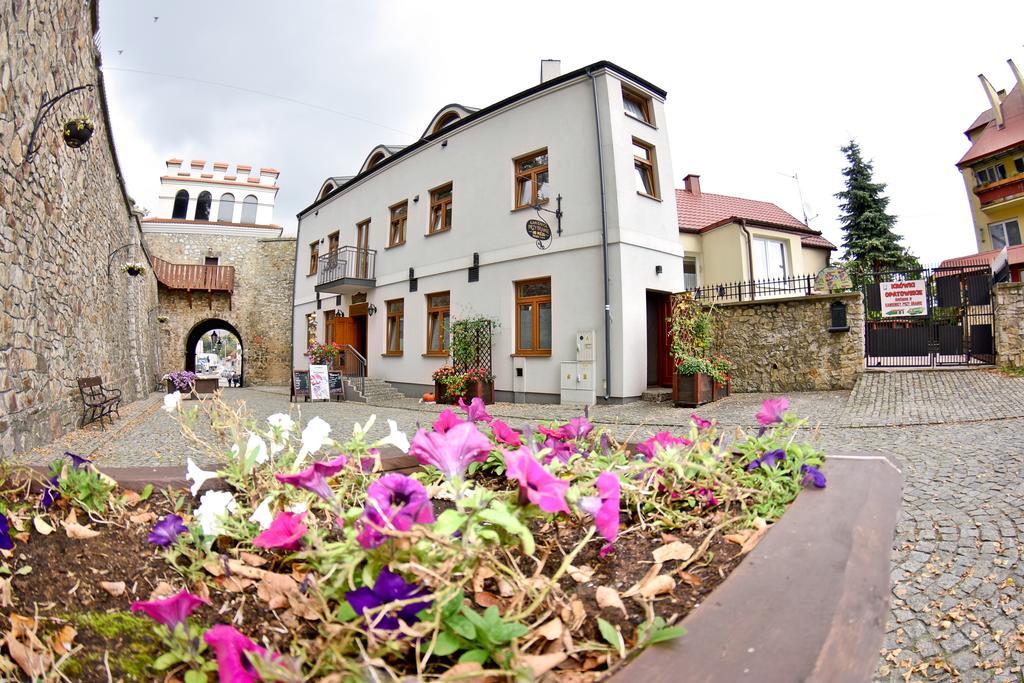 Kamienica Przy Bramie Opatow (Opatow) Exterior foto